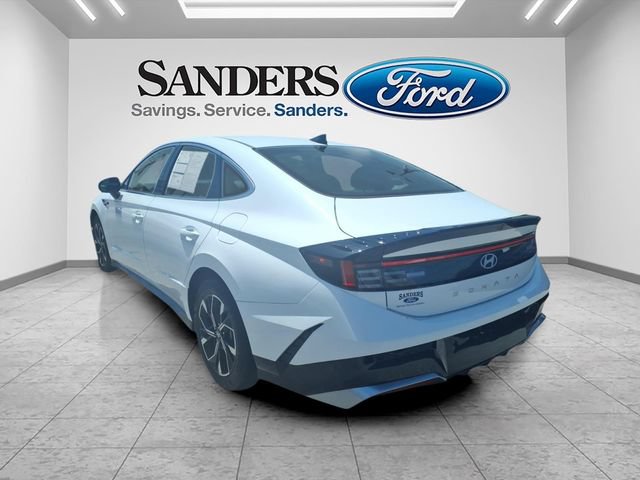 Used 2025 Hyundai Sonata SEL FWD image 4