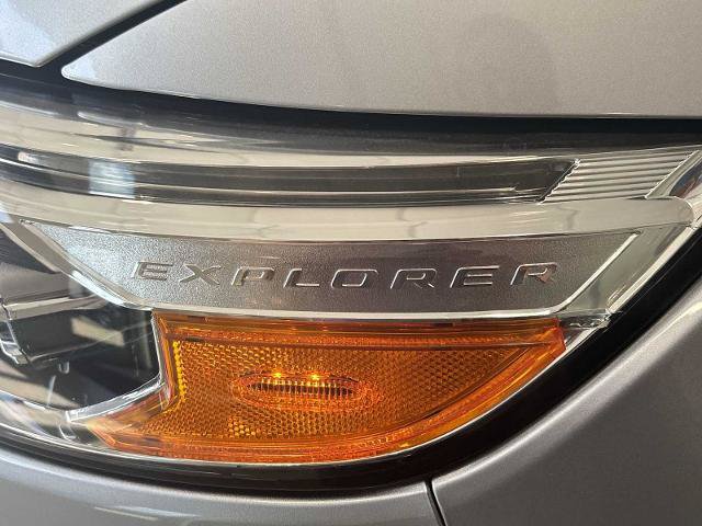 Certified 2021 Ford Explorer Limited w/ Hybrid Equipment Group 310A AWD/4WD image 31