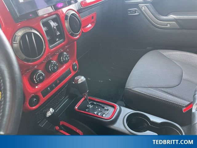 Used 2018 Jeep Wrangler Unlimited Sport image 32