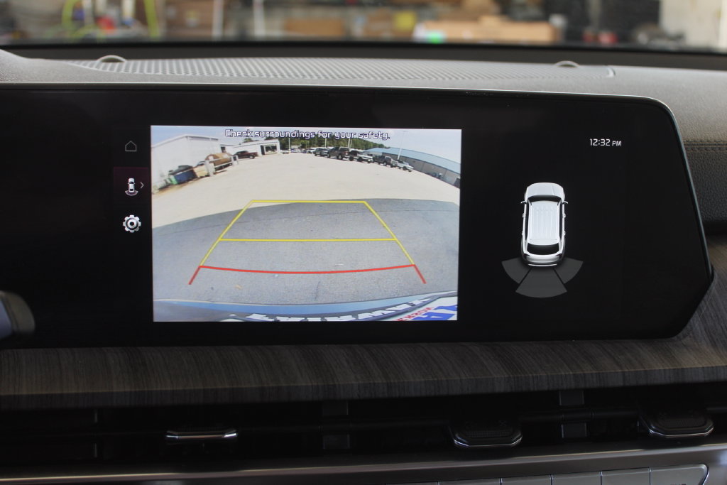 Used 2023 Kia Telluride EX w/ EX Captain's Chair Package FWD image 15