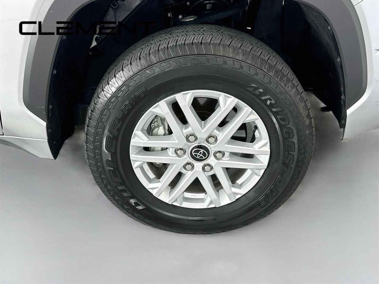 Used 2024 Toyota Tundra SR5 w/ SR5 Premium Package AWD/4WD image 35