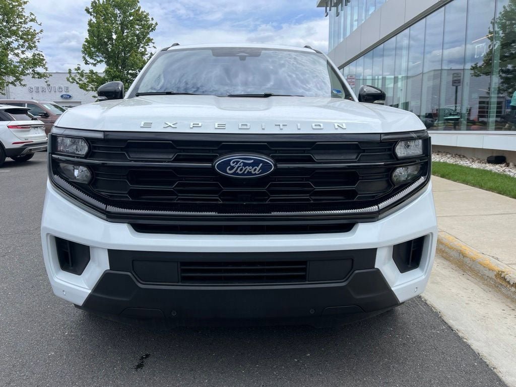 Certified 2025 Ford Expedition Max Active AWD/4WD image 2