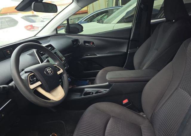 Used 2017 Toyota Prius One image 6