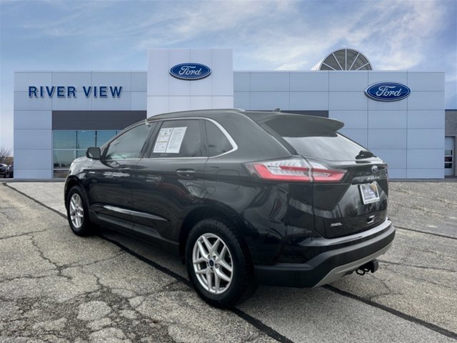 Certified 2022 Ford Edge SEL w/ Convenience Package image 2