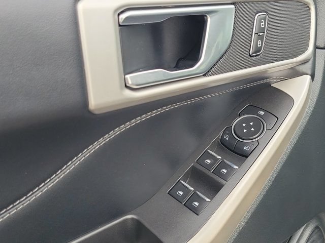 Certified 2023 Ford Explorer XLT w/ Equipment Group 202A RWD image 23