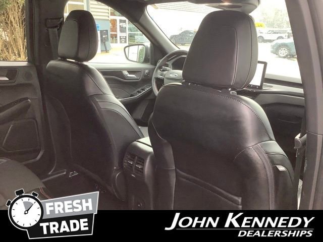 Certified 2023 Ford Escape ST-Line Select w/ Tech Pack #2 image 28