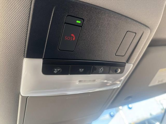 Used 2023 Nissan Rogue SV image 25