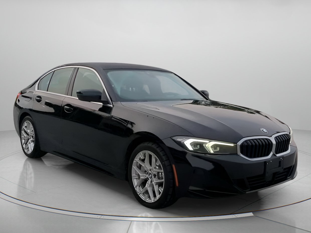 Used 2025 BMW 330i Sedan RWD image 2