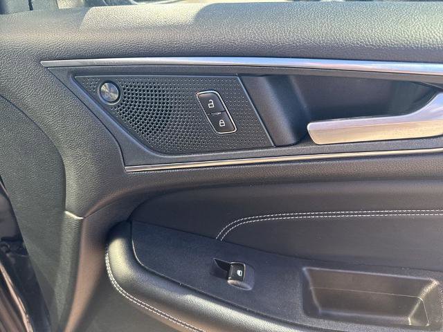 Certified 2024 Ford Edge Titanium image 37