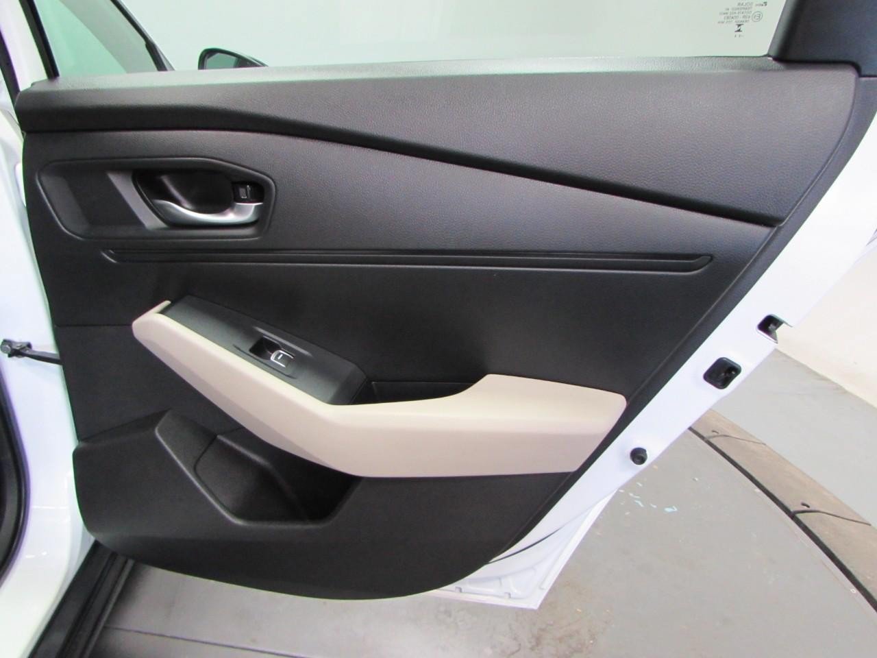 Used 2025 Honda Accord SE image 18