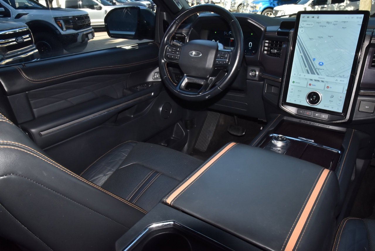 Certified 2022 Ford Expedition Platinum RWD image 16