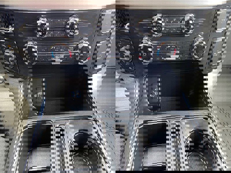 Certified 2022 Ford F150 XLT w/ Equipment Group 302A High image 45