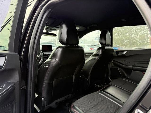 Certified 2023 Ford Escape ST-Line image 17