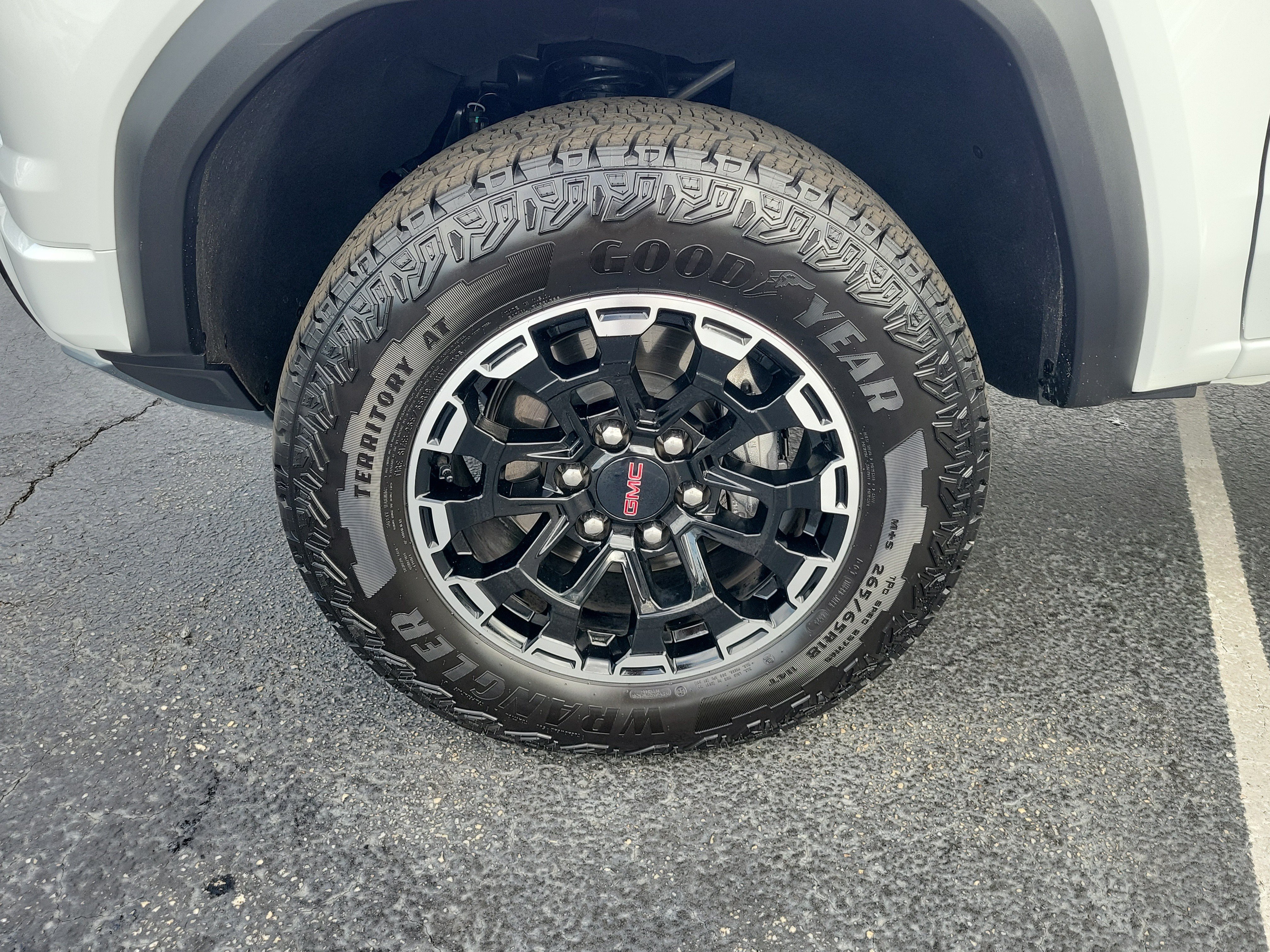 Used 2026 GMC Canyon AT4 AWD/4WD image 5