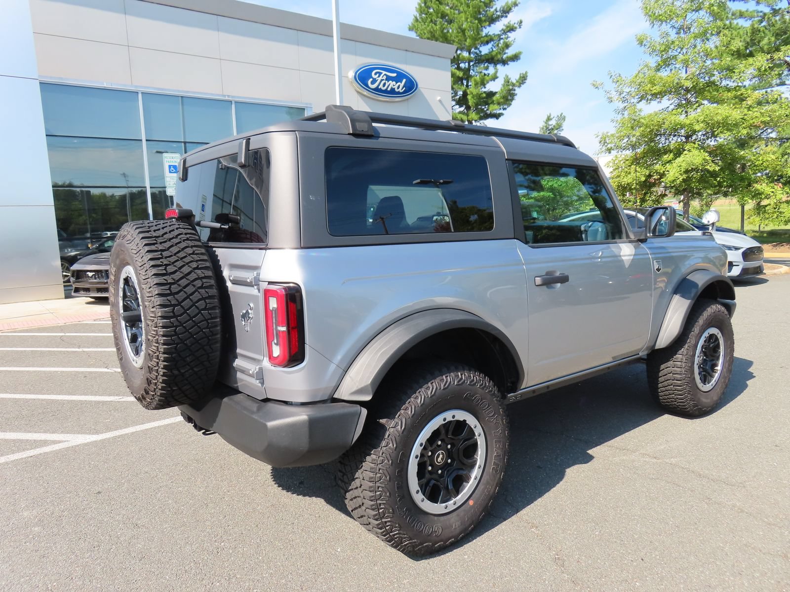 Certified 2024 Ford Bronco Big Bend w/ Sasquatch Package AWD/4WD image 5