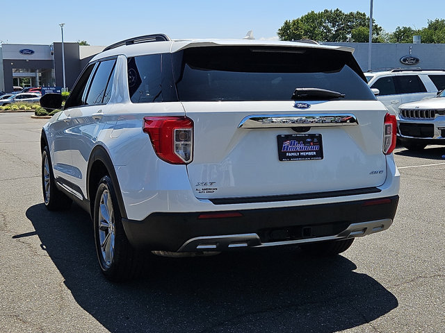 Certified 2023 Ford Explorer XLT w/ Equipment Group 202A AWD/4WD image 8