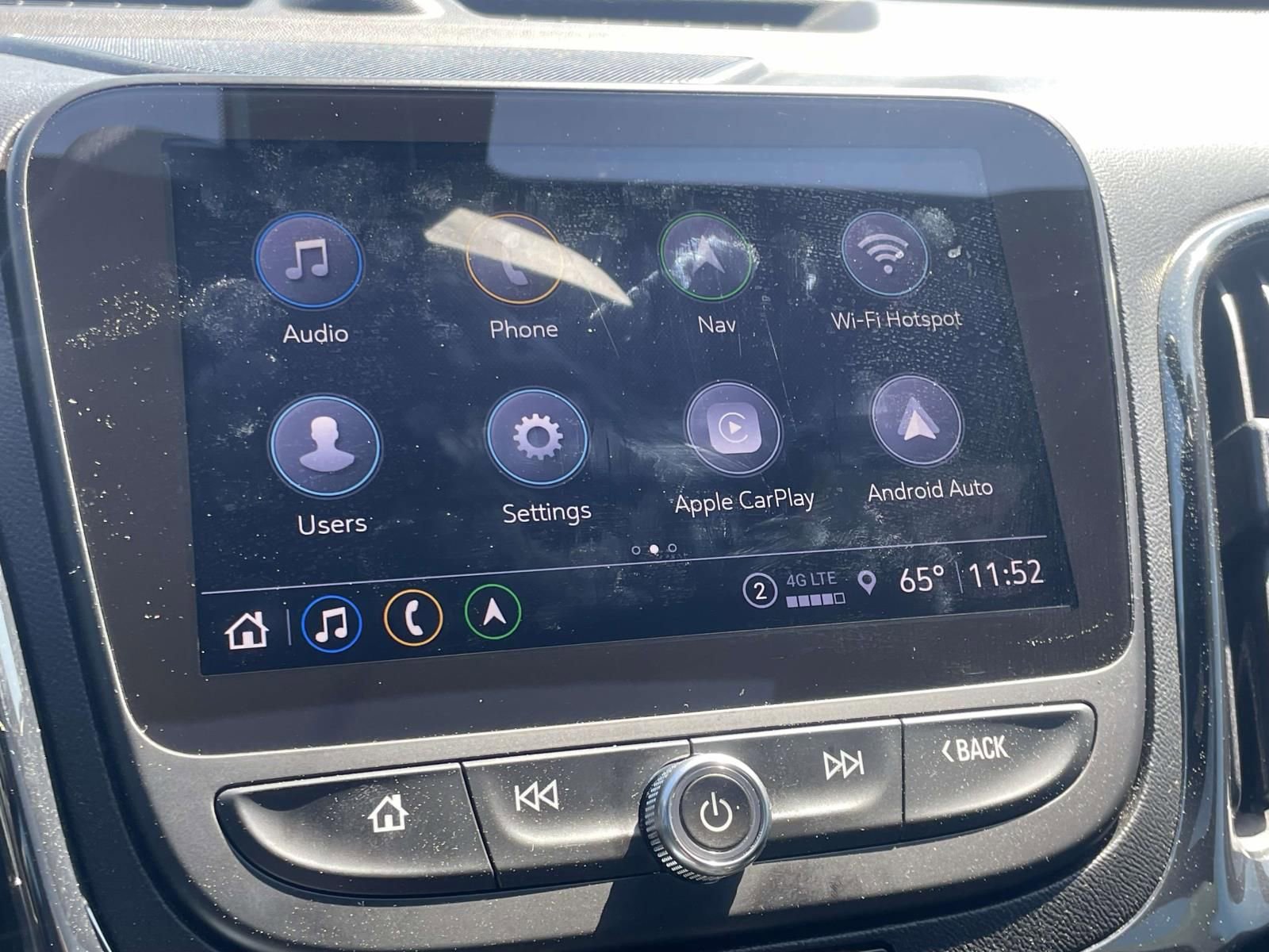 Used 2022 Chevrolet Equinox RS w/ RS Leather Package image 17