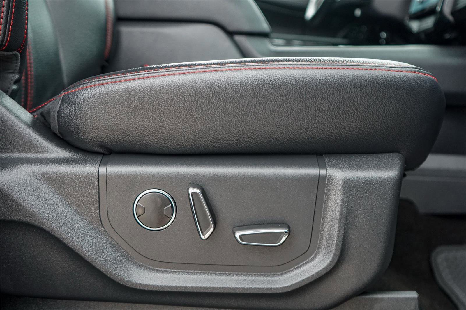 Certified 2023 Ford Expedition Limited RWD image 31