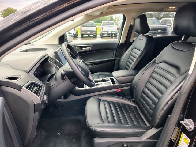 Certified 2024 Ford Edge SEL w/ Convenience Package AWD/4WD image 12