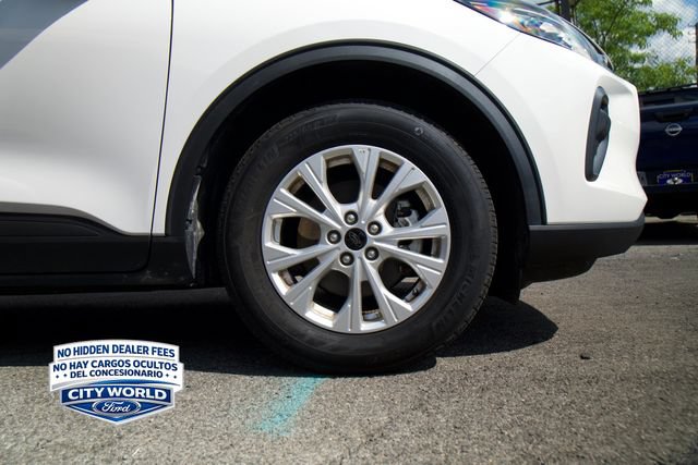 Certified 2025 Ford Escape Active FWD image 6