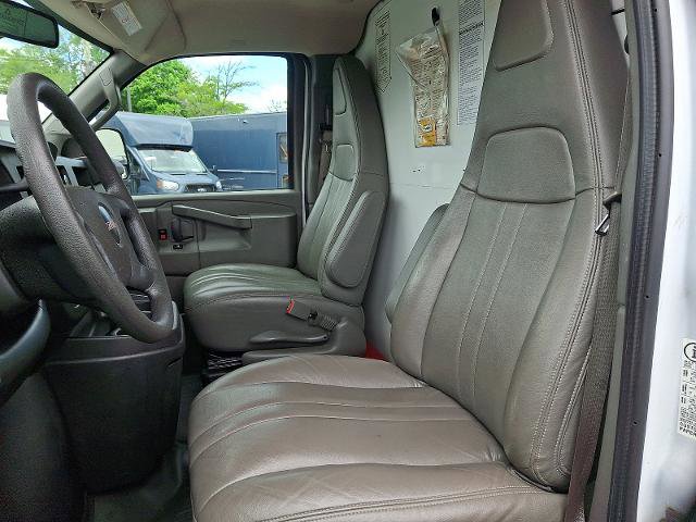 Used 2021 GMC Savana 3500 w/ Power Convenience Package RWD image 12