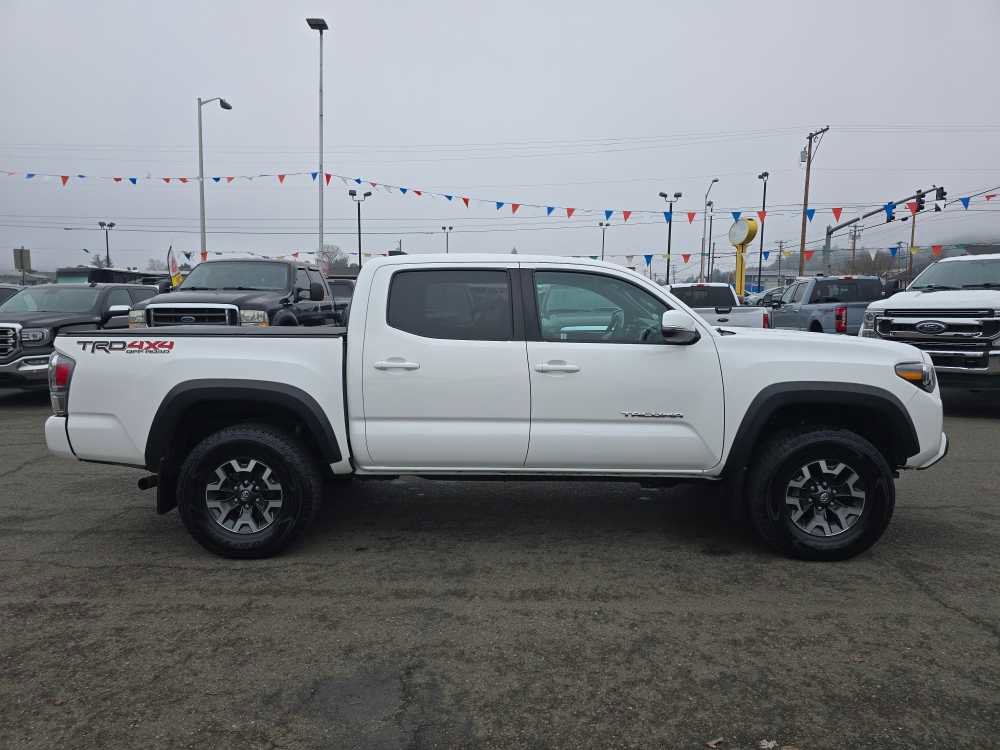 Used 2021 Toyota Tacoma TRD Off-Road w/ Technology Package image 6