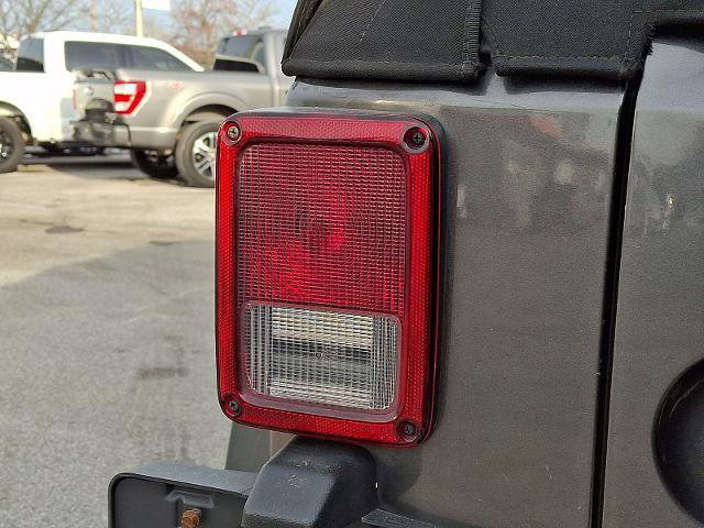 Used 2018 Jeep Wrangler Unlimited Sport S image 27