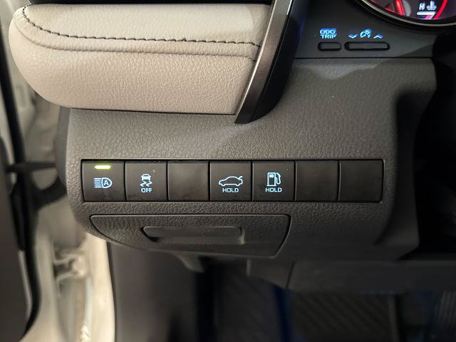 Used 2023 Toyota Camry XSE FWD image 14