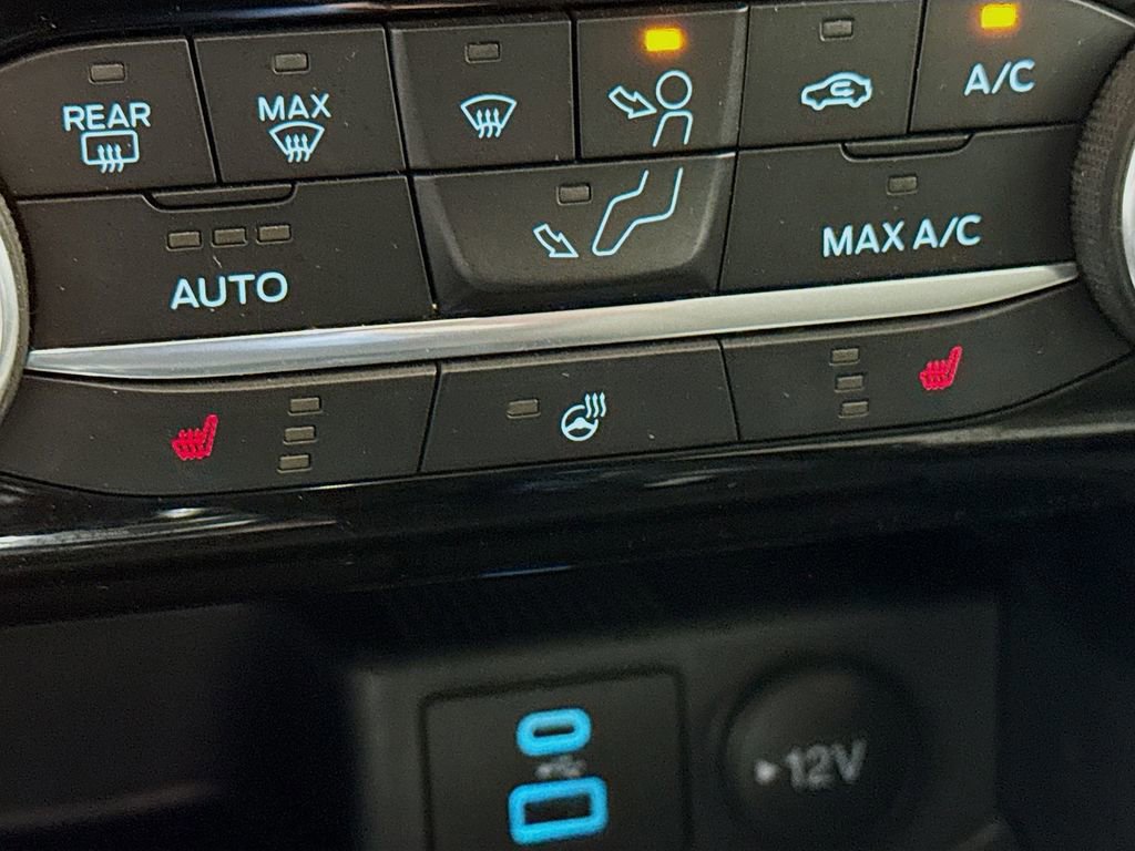 Certified 2022 Ford Escape SE w/ Cold Weather Package image 20