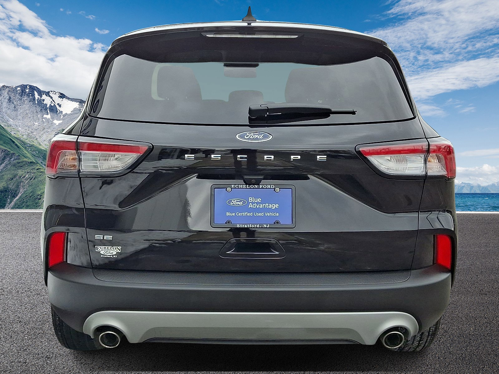 Certified 2022 Ford Escape SE w/ Convenience Package image 3