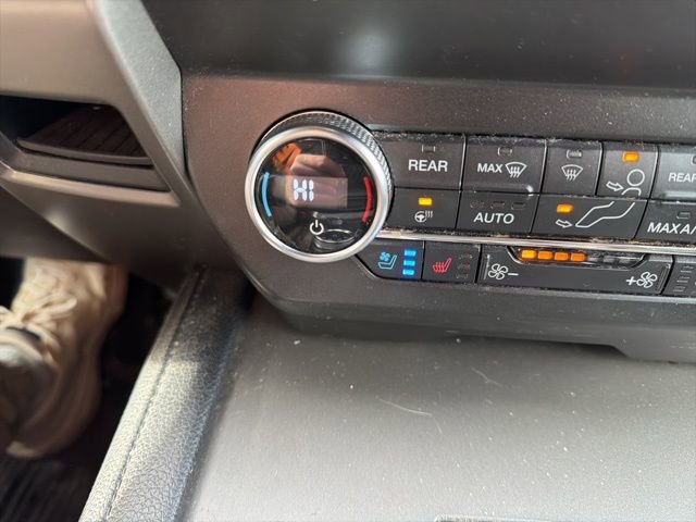 Certified 2020 Ford Expedition Max XLT w/ Equipment Group 202A image 33