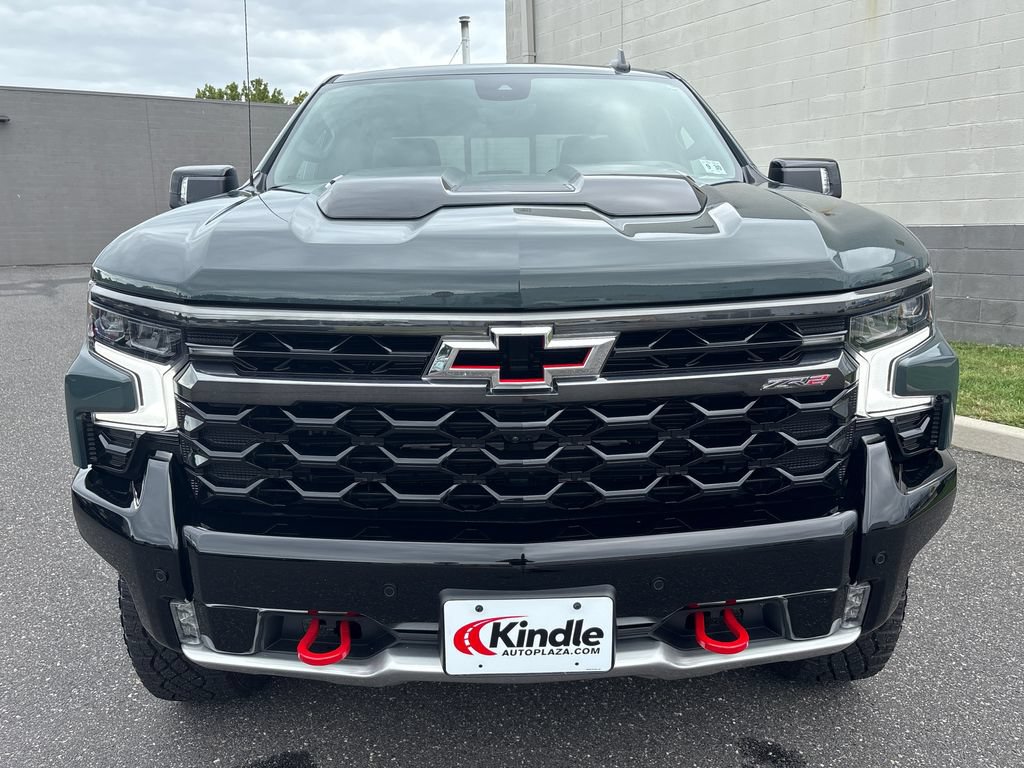 Used 2025 Chevrolet Silverado 1500 ZR2 w/ Technology Package AWD/4WD image 2