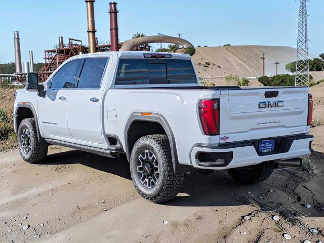 Used 2024 GMC Sierra 2500 Denali Ultimate AWD/4WD image 4