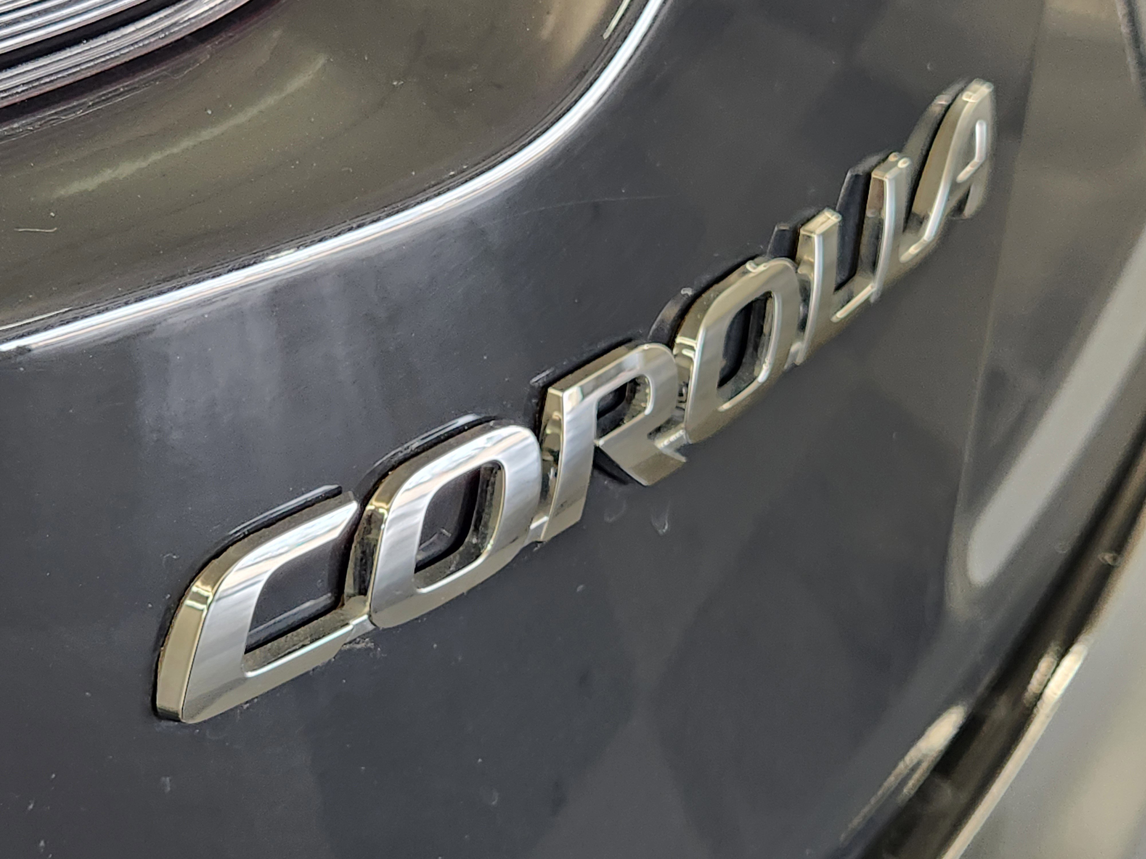 Used 2025 Toyota Corolla LE image 13