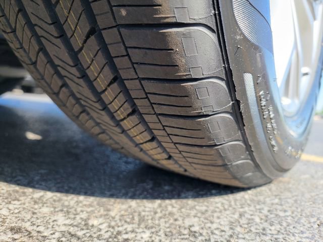 Certified 2020 Ford Explorer XLT w/ Equipment Group 202A AWD/4WD image 18