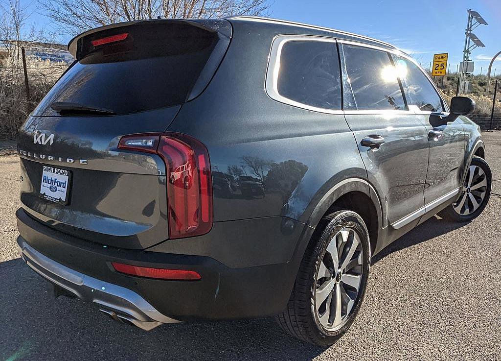 Used 2022 Kia Telluride S image 4