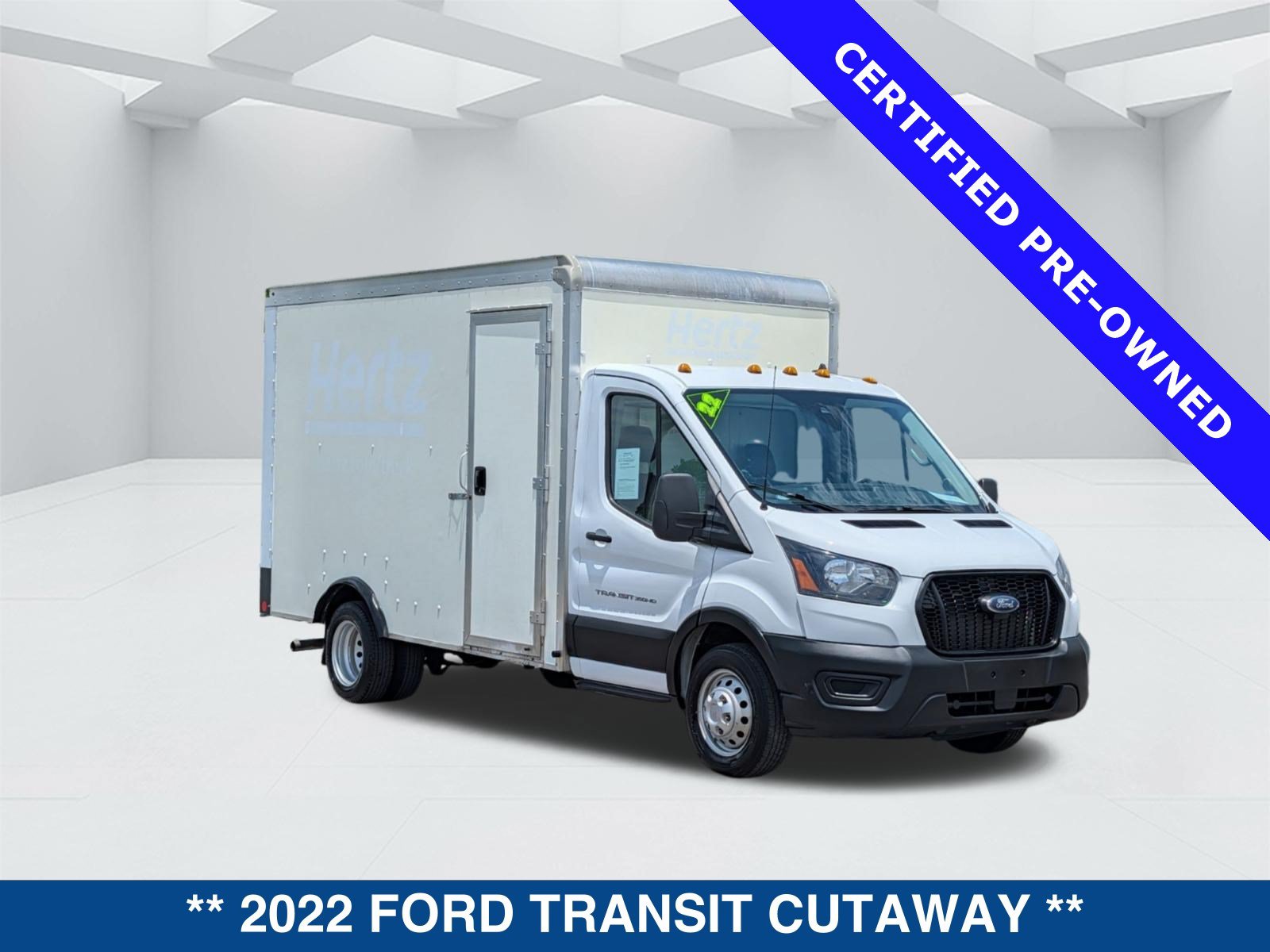 Certified 2022 Ford Transit 350 DRW RWD image 3