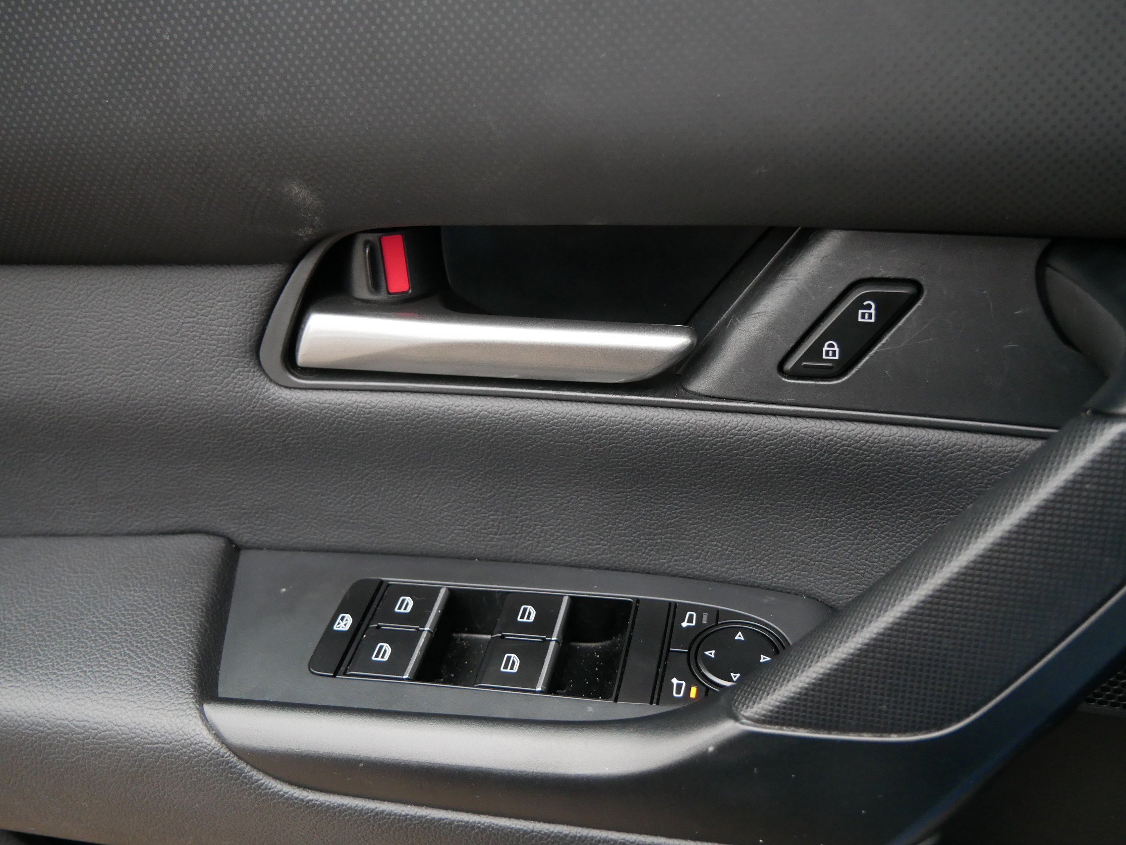 Used 2024 MAZDA CX-50 AWD 2.5 S w/ Preferred Package image 27