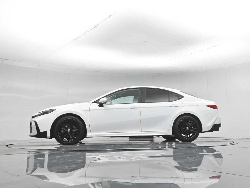Used 2025 Toyota Camry SE FWD image 53