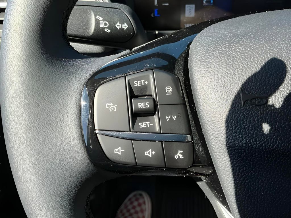 Certified 2026 Ford Escape Base image 35