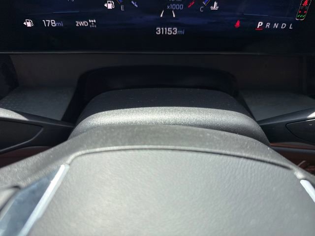 Used 2025 Chevrolet Traverse LT image 30