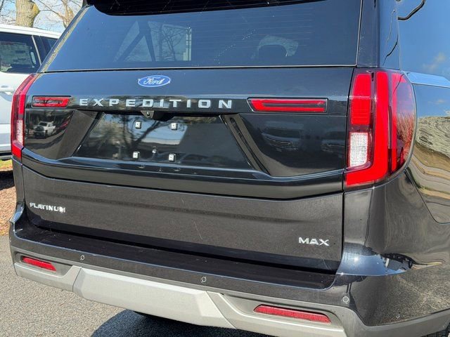 Certified 2025 Ford Expedition Max Platinum image 21