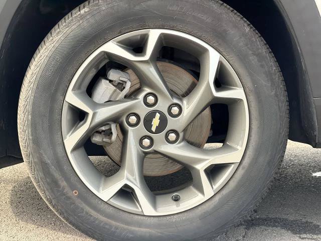 Used 2024 Chevrolet Trax LT w/ Driver Confidence Package FWD image 14
