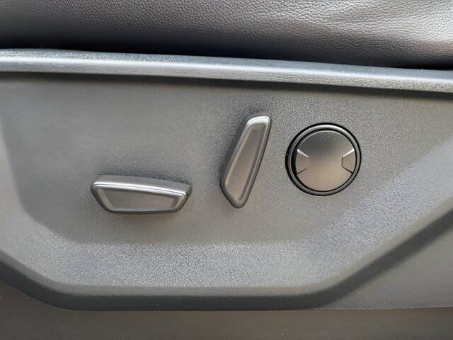 Certified 2025 Ford F150 Lariat AWD/4WD image 19