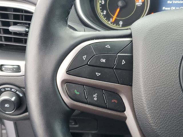 Used 2021 Jeep Cherokee Latitude Lux w/ Comfort/Convenience Group image 11