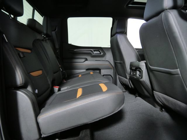 Used 2024 GMC Sierra 1500 AT4 w/ Technology Package AWD/4WD image 15