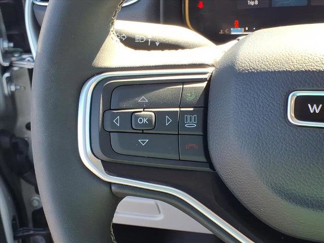 Used 2024 Jeep Wagoneer L 4WD image 22