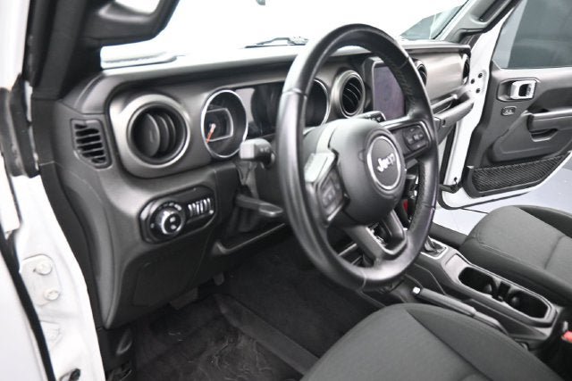 Used 2021 Jeep Gladiator Sport AWD/4WD image 28