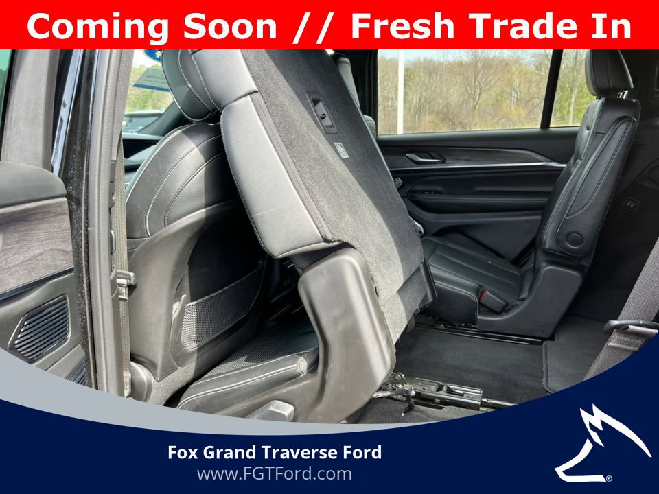 Used 2024 Jeep Grand Cherokee L Overland w/ Trailer Tow Package AWD/4WD image 5