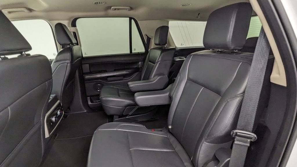 Certified 2024 Ford Expedition XLT image 36